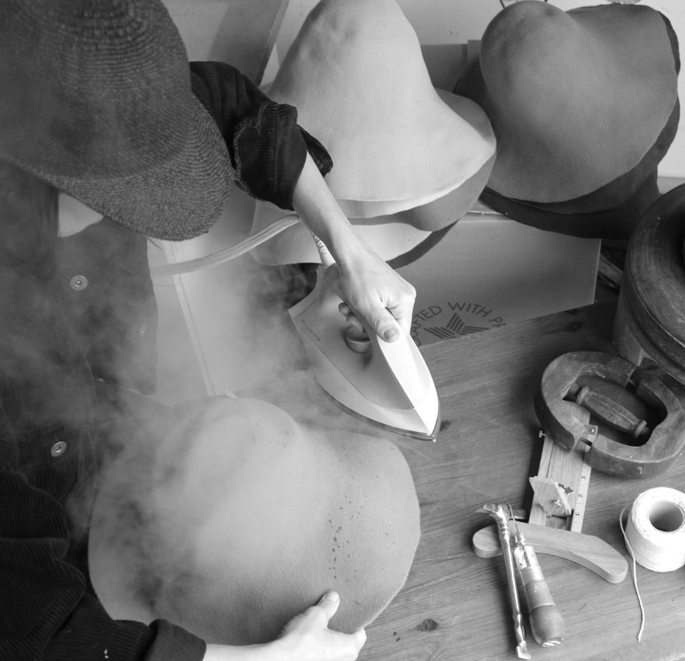 Steaming & making of a wool felt hat 